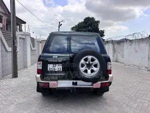 Nissan Patrol 2008 Green