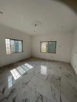 1bdrm Room & Parlour in Adenta Commandos for rent