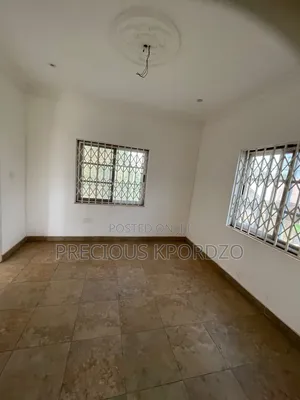 1bdrm Room & Parlour in Adenta Commandos for rent