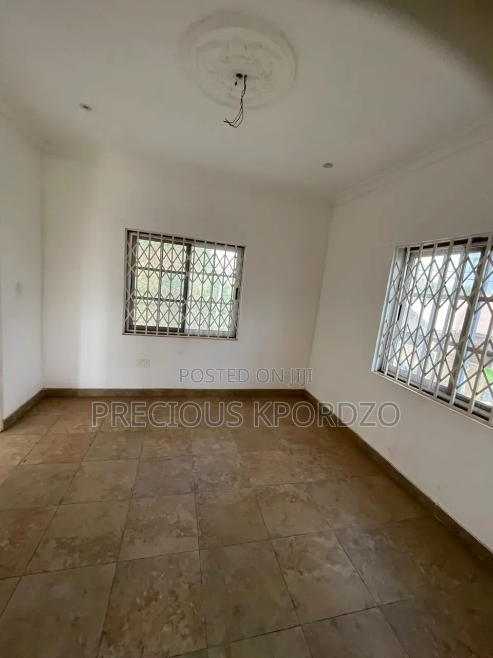 1bdrm Room & Parlour in Adenta Commandos for rent