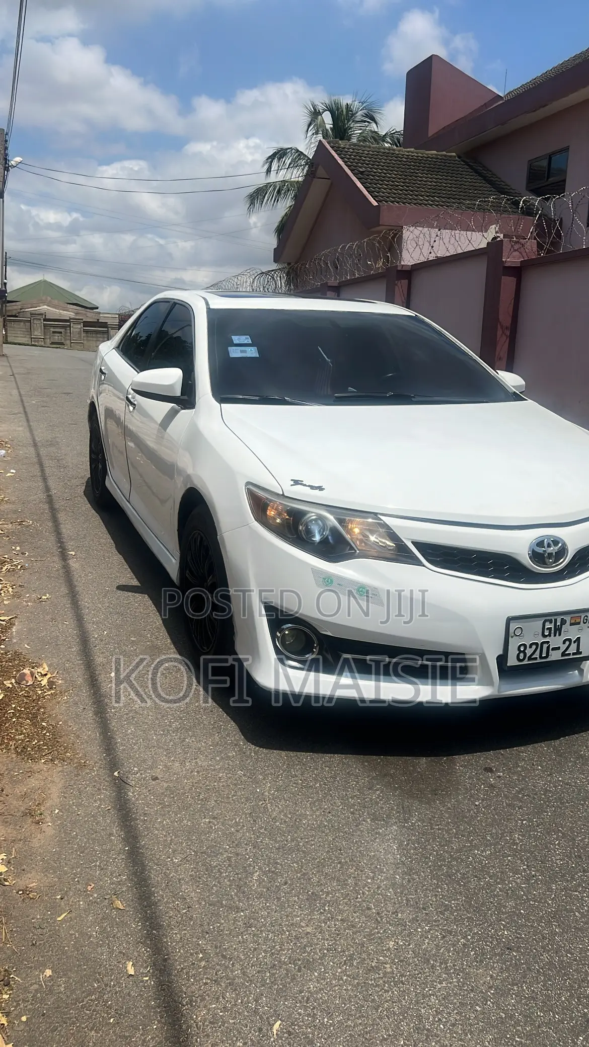 Toyota Camry SE Sport 4dr Sedan w/Prod. End 11/13 (2.5L 4cyl 6A) 2014