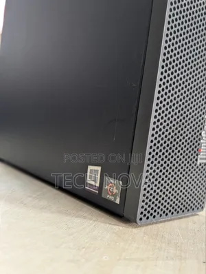 Desktop Computer Lenovo ThinkCentre M720 8GB AMD Ryzen 5 SSD 256GB
