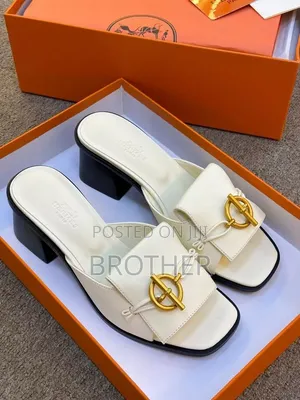 Luxury Design -Style Women's Slippers