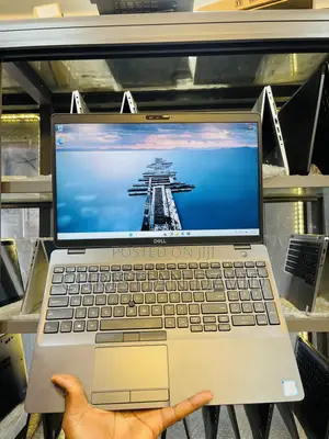 Laptop Dell Latitude 5500 8GB Intel Core i5 SSD 256GB