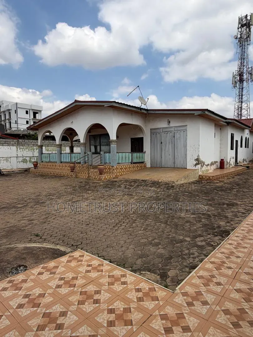 4bdrm House in Spintex Baatsona for sale
