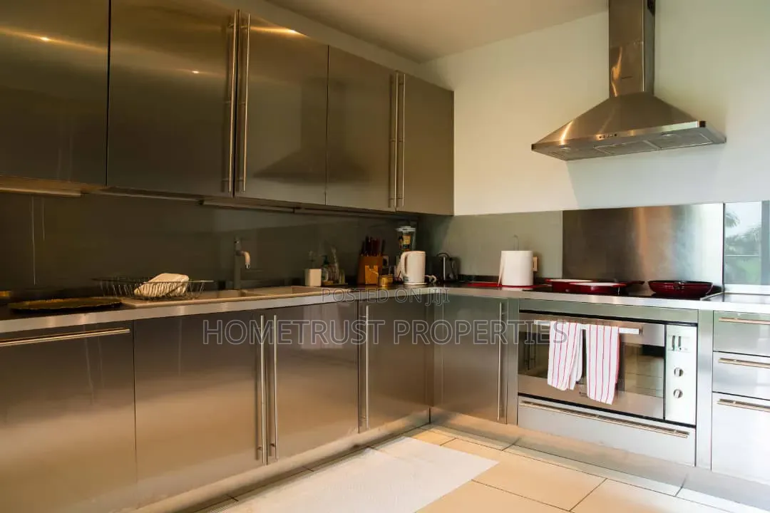 4bdrm House in Spintex Baatsona for sale