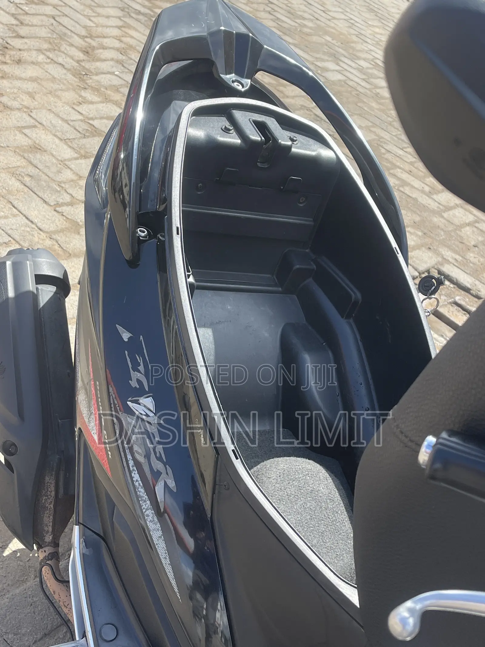 SYM Symnh 2025 Black
