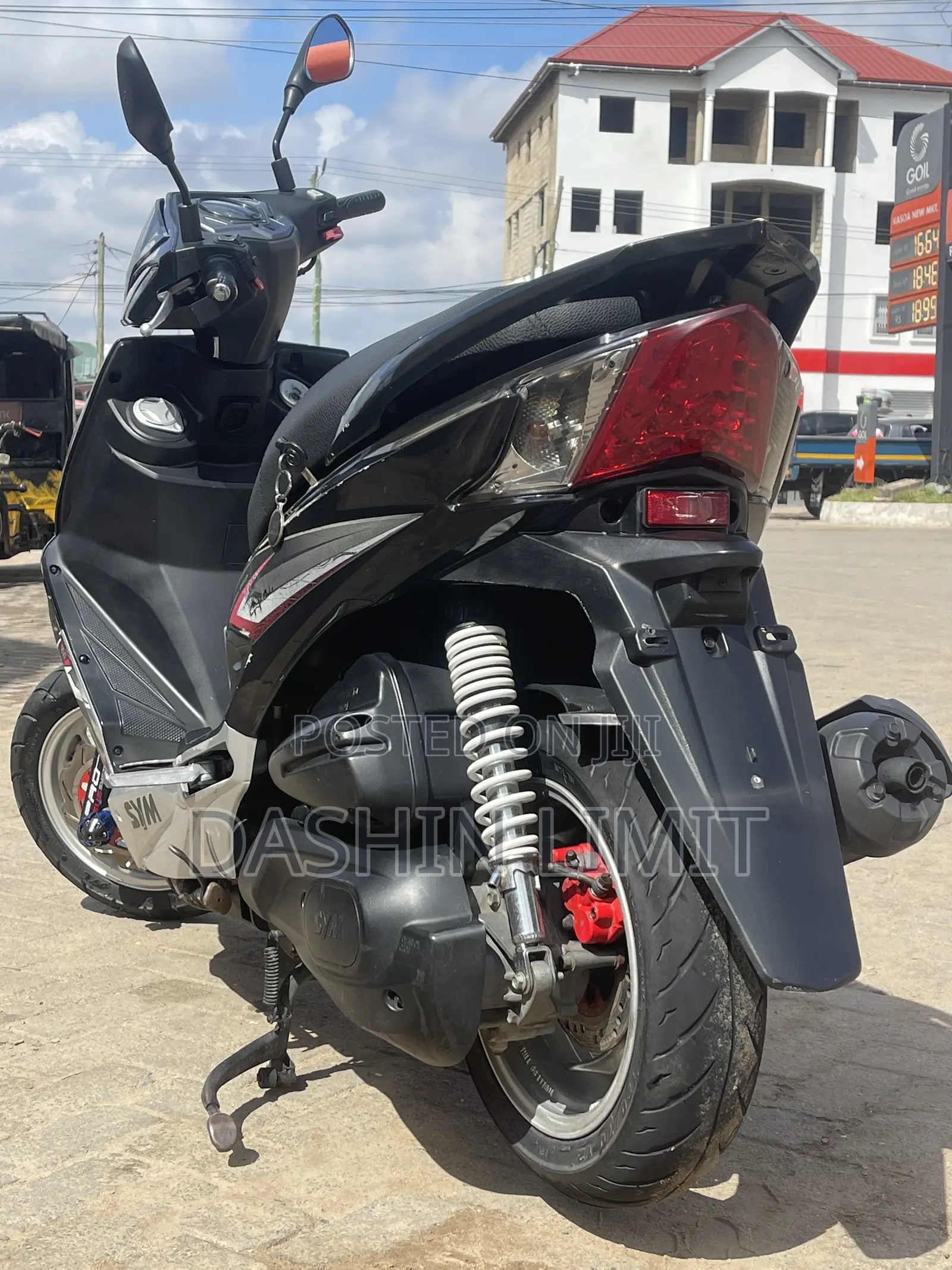 SYM Symnh 2025 Black