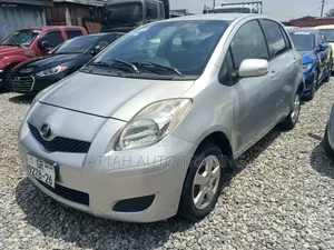 Toyota Vitz 2003 White