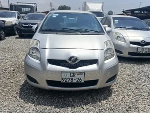 Toyota Vitz 2003 White