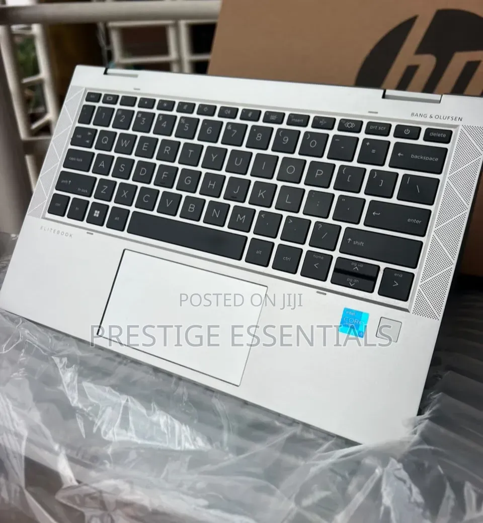 New Laptop HP EliteBook x360 1040 G5 8GB Intel Core i5 SSD 256GB