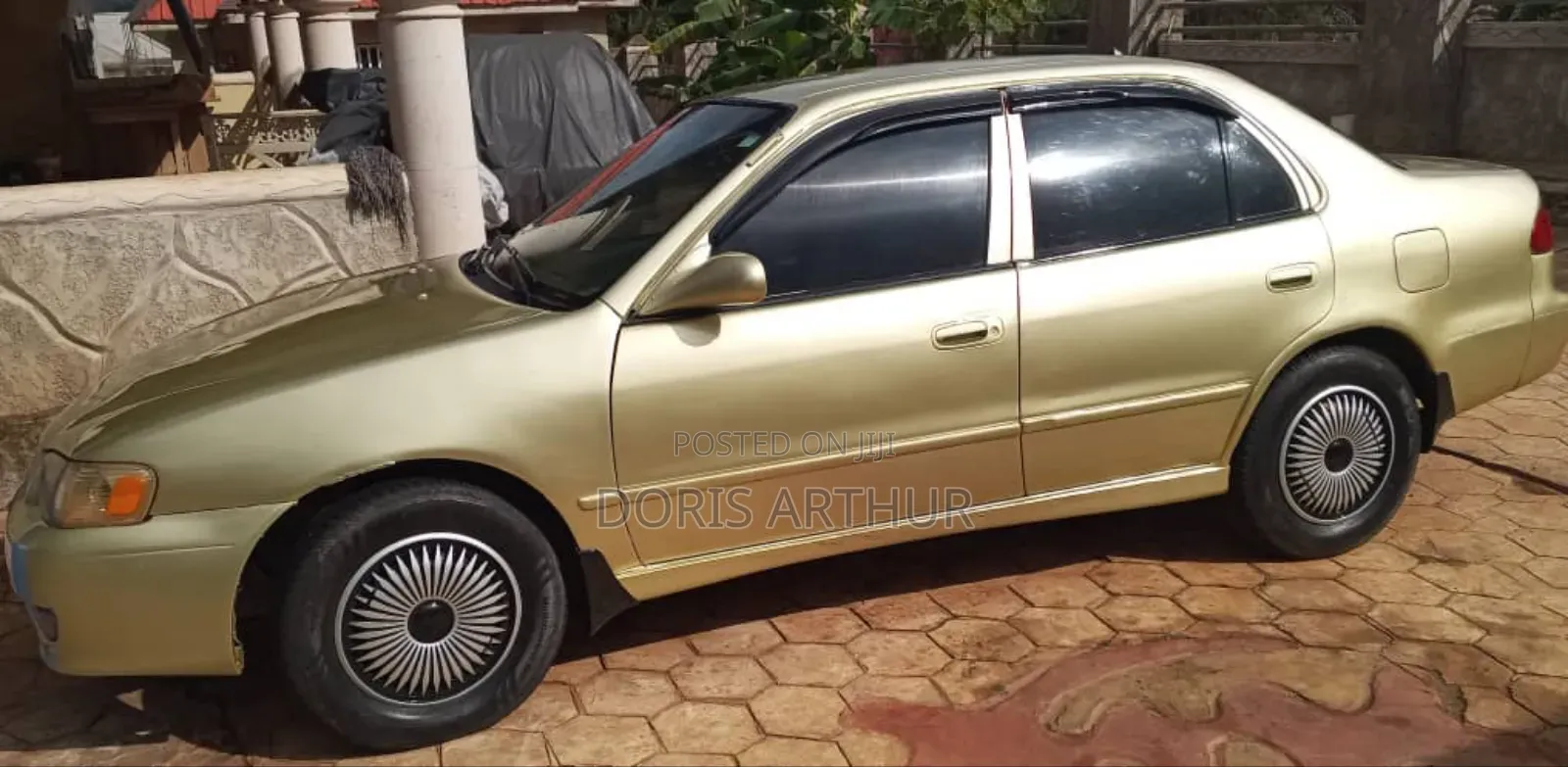 Toyota Corolla CE 2005 Gold