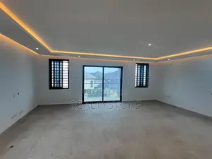 4bdrm House in Pokuase, Accra Metropolitan for sale