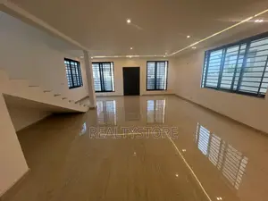 4bdrm House in Pokuase, Accra Metropolitan for sale