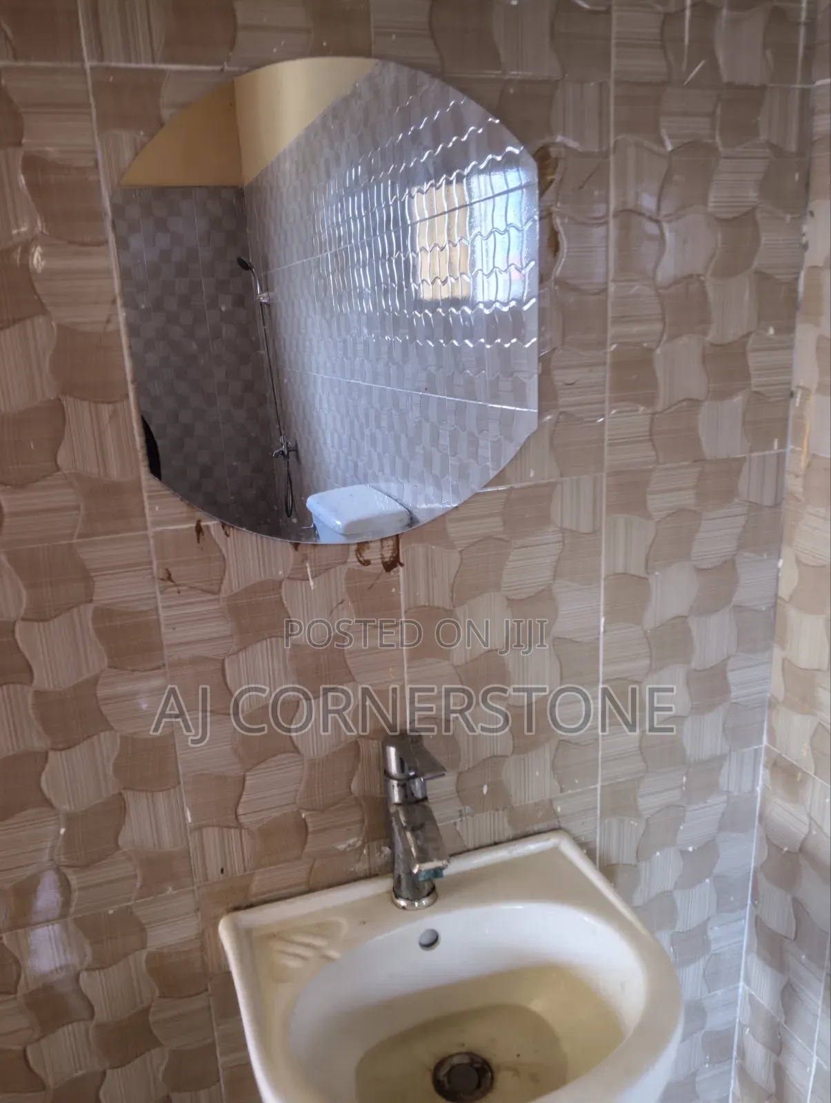 3bdrm Apartment in Amasaman for rent