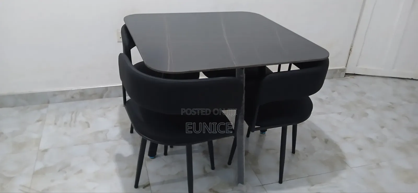 Durable Dinning Set With 4 Chairs