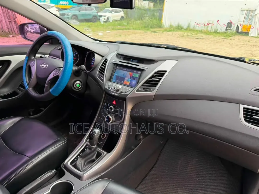 Hyundai Avante 2015 Silver