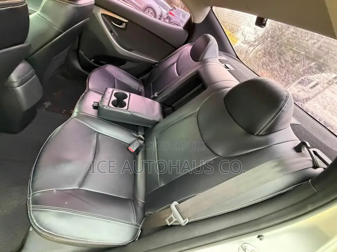 Hyundai Avante 2015 Silver