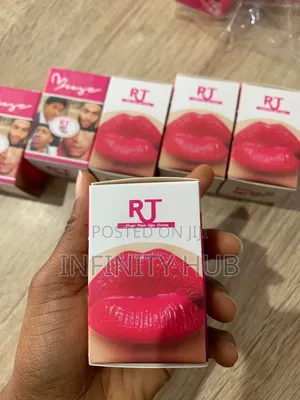  Pink Lips – Beautiful, Soft & Attractive! 