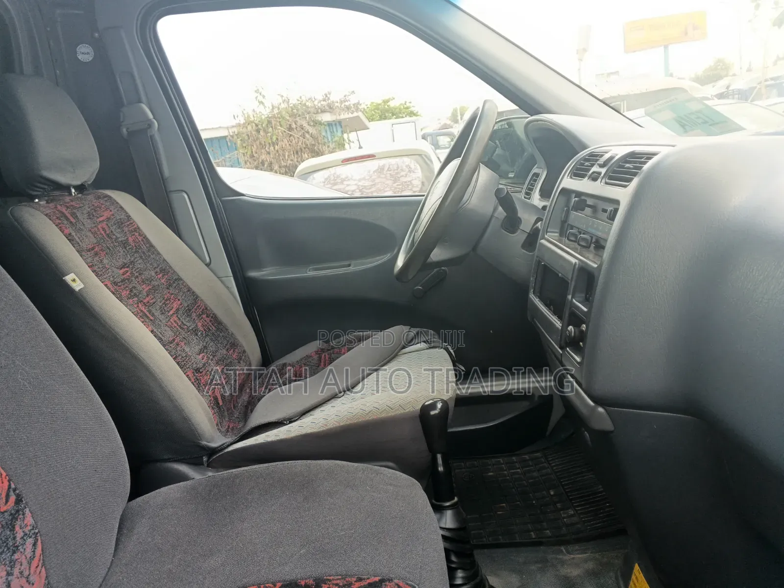 Toyota HiAce 1999 Silver