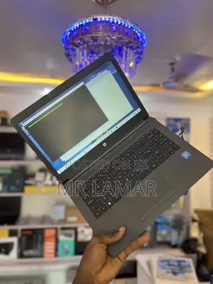 Laptop HP 240 G7 4GB Intel Celeron SSD 128GB