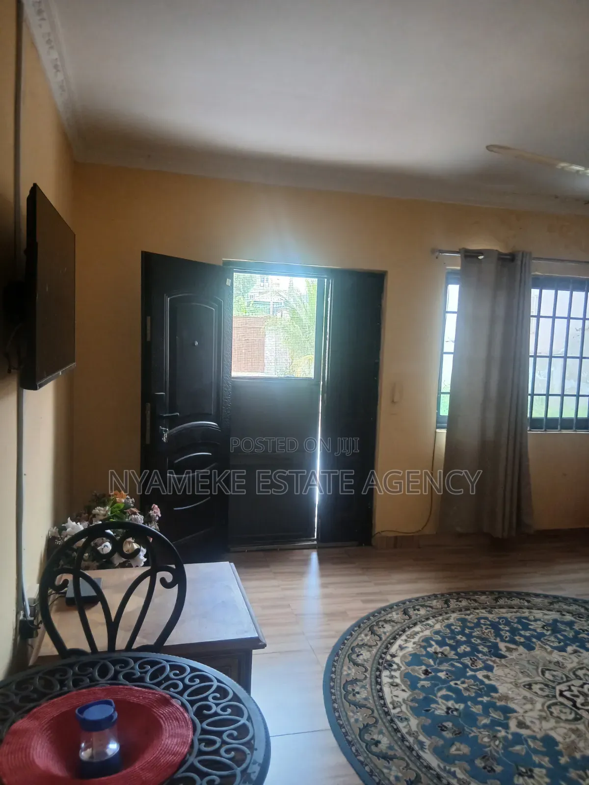 Furnished 2bdrm Apartment in Exhibition for rent