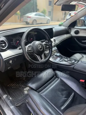 Mercedes-Benz E300 2018 Black