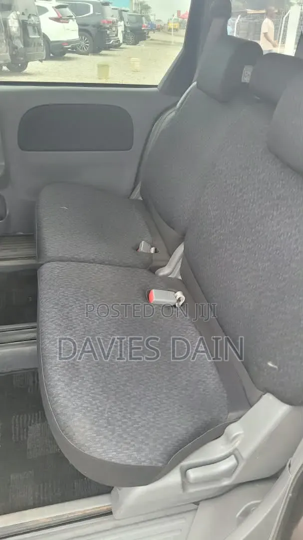Toyota Sienta 2015 Gray