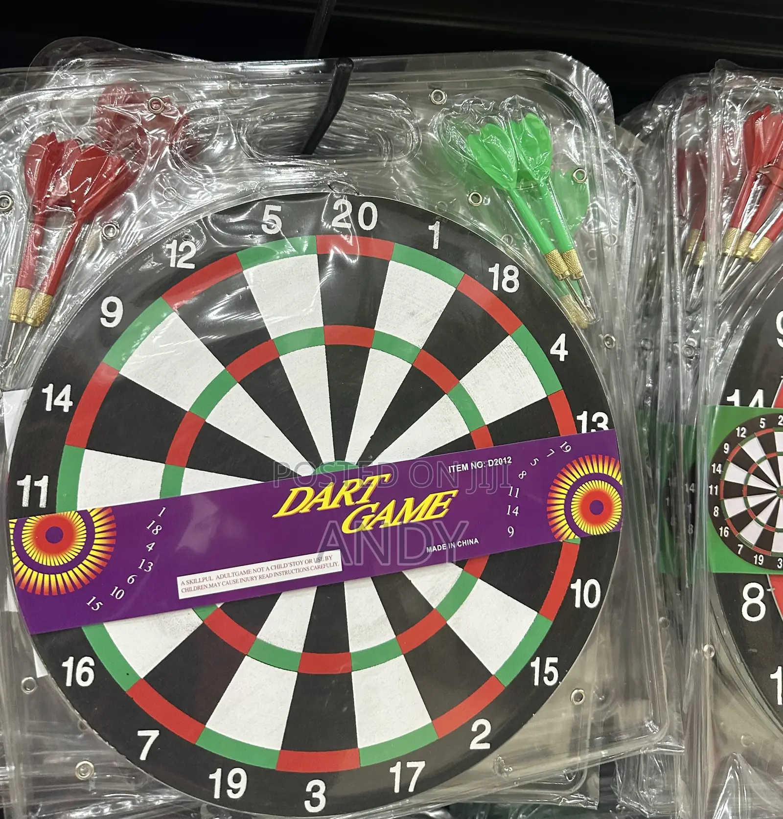 Small Dartboard With 6Darts