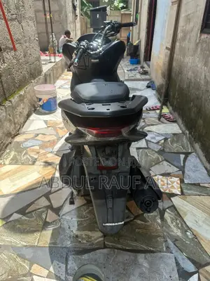 Honda 2022 Gray