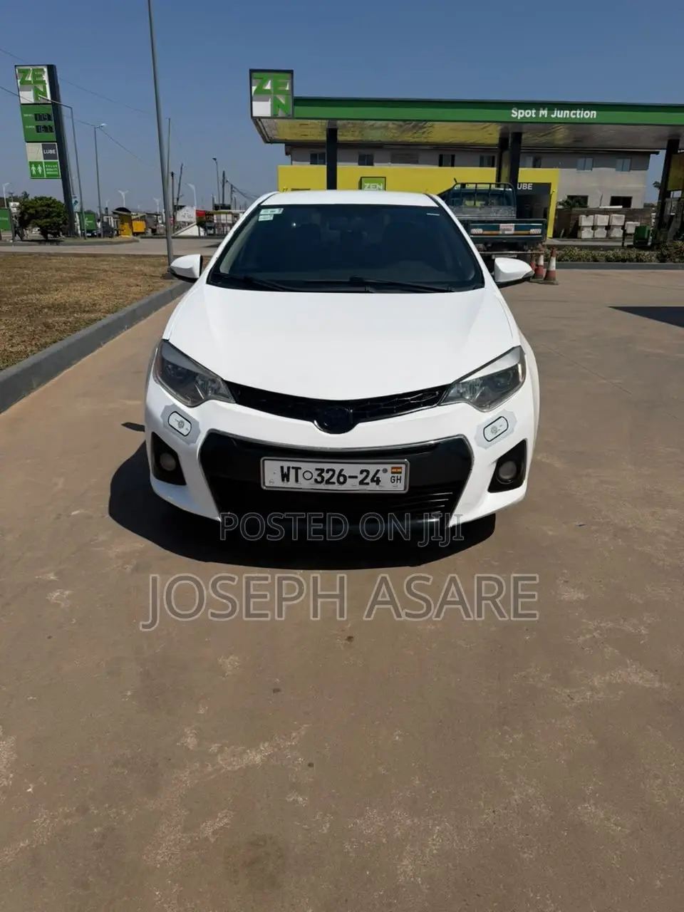 Toyota Corolla 2014 White