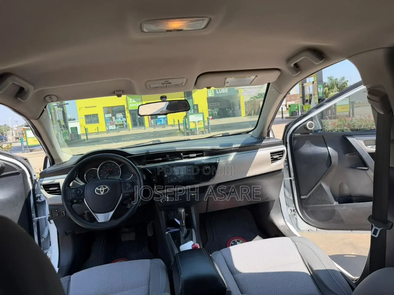 Toyota Corolla 2014 White