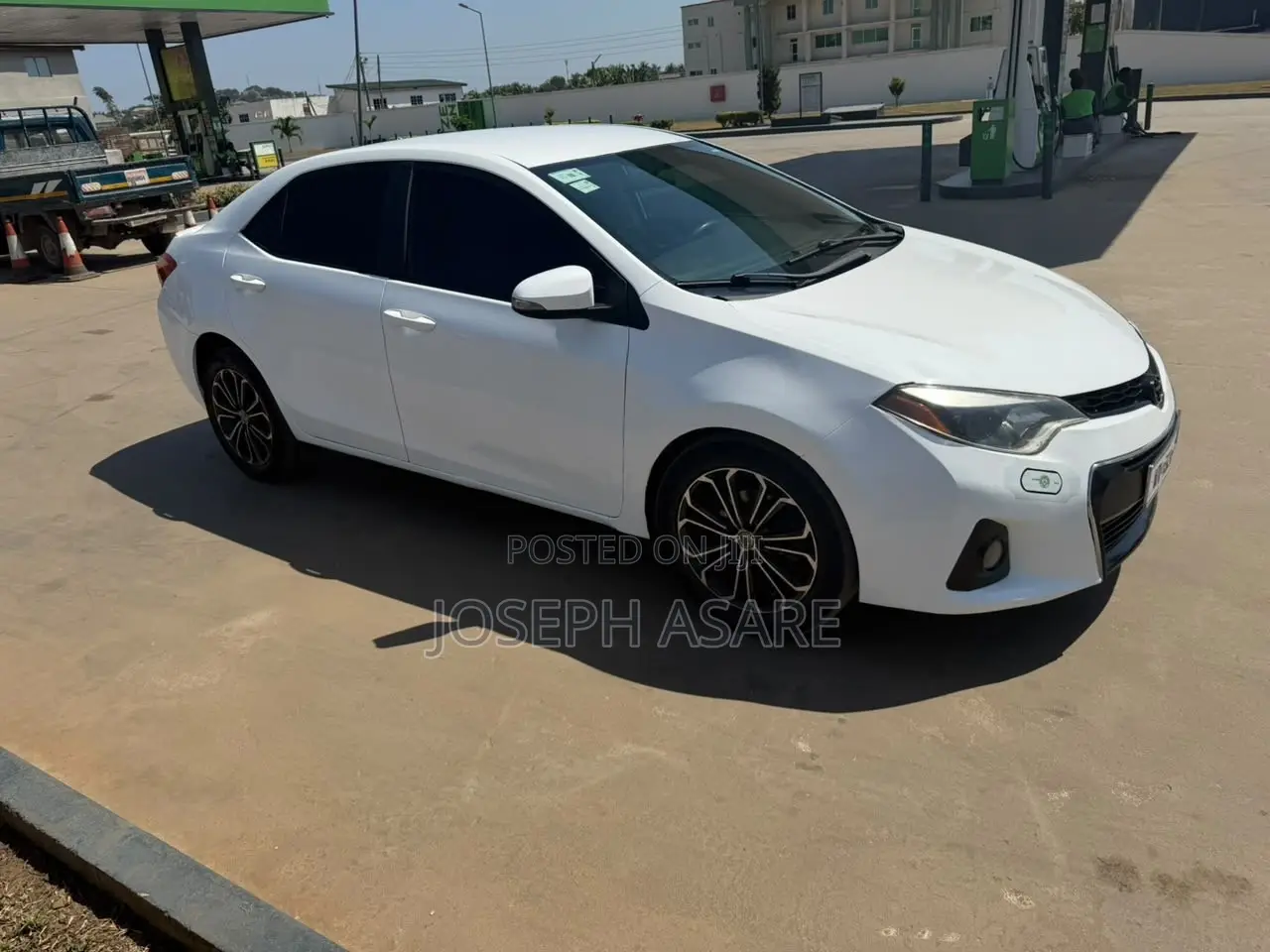 Toyota Corolla 2014 White