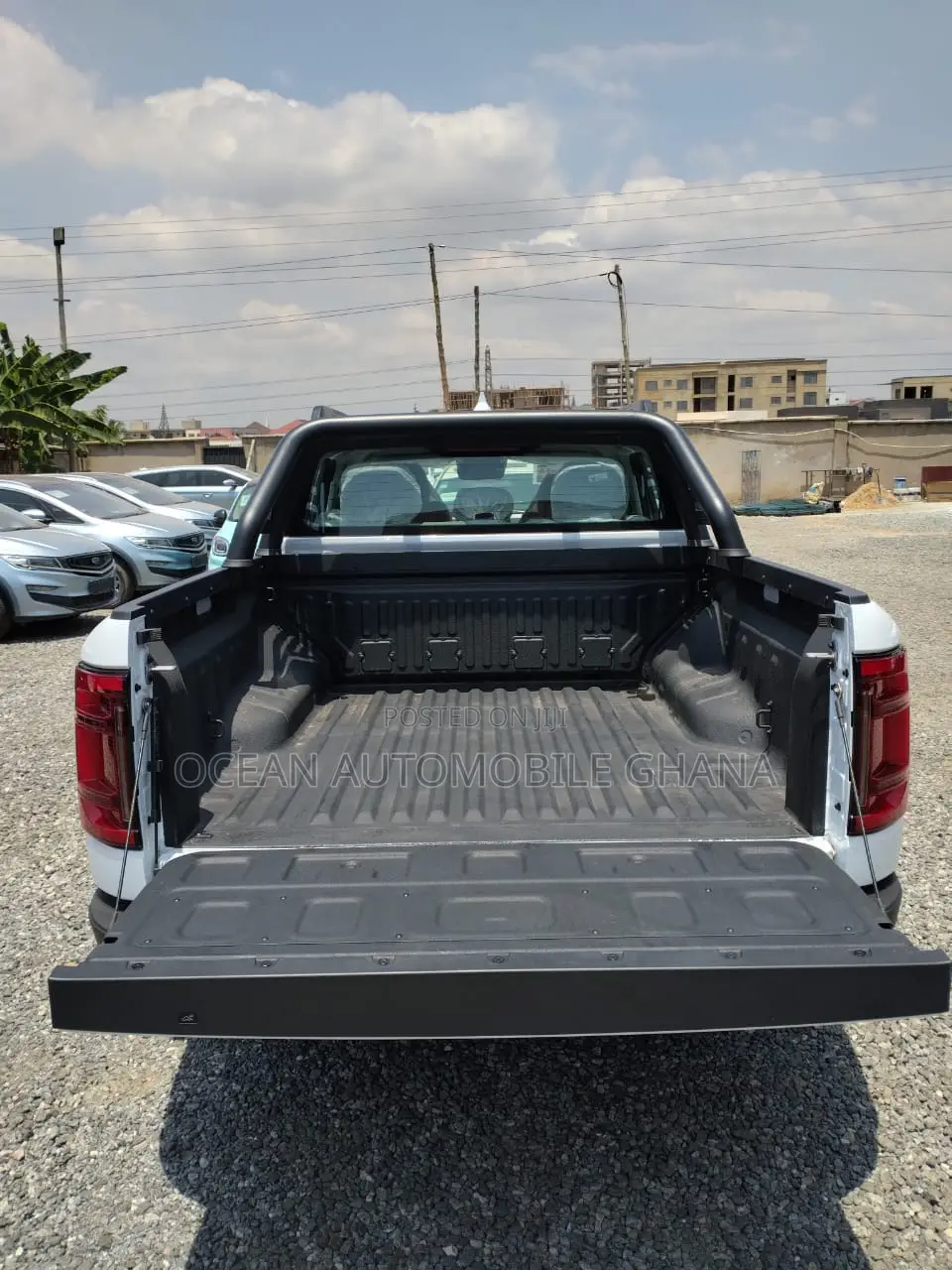 New BYD Shark 6 Shark Pickup 2026 White