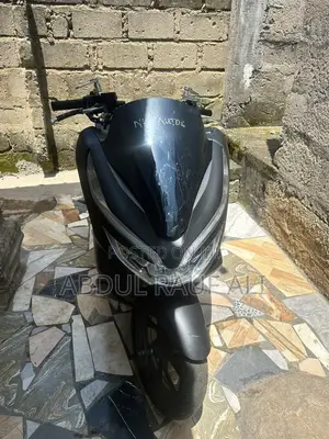 Honda 2022 Gray