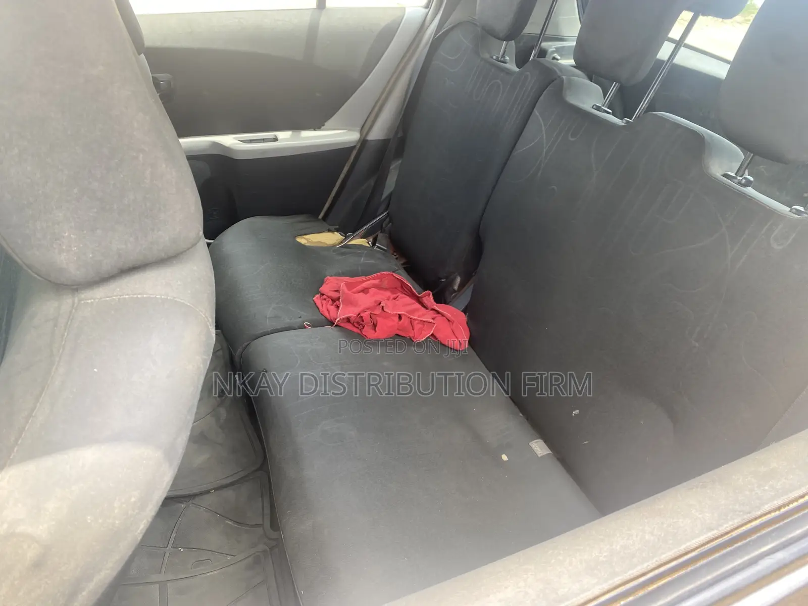 Toyota Yaris Base Hatchback 3dr 2010 Gray