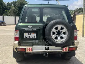 Nissan Patrol 3.0 GRX 2008 Green