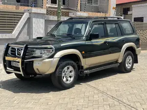 Nissan Patrol 3.0 GRX 2008 Green