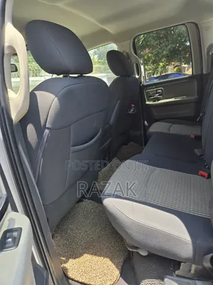 Dodge RAM 2012 Silver