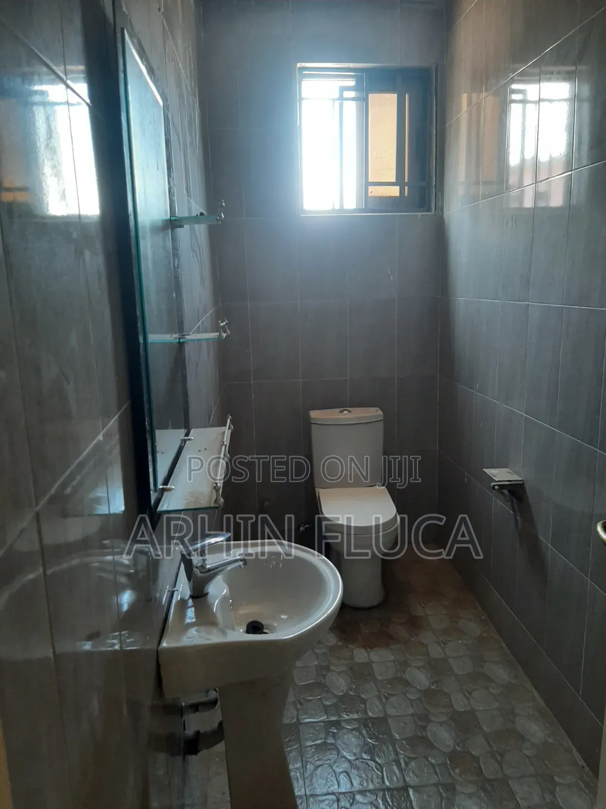 2bdrm Apartment in Ahrin, Paradise Residential Area for rent