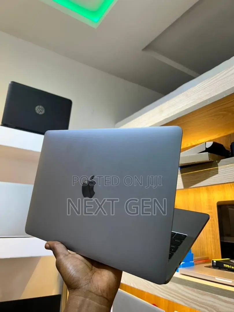Laptop Apple MacBook Pro 2017 16GB Intel Core i5 SSD 512GB