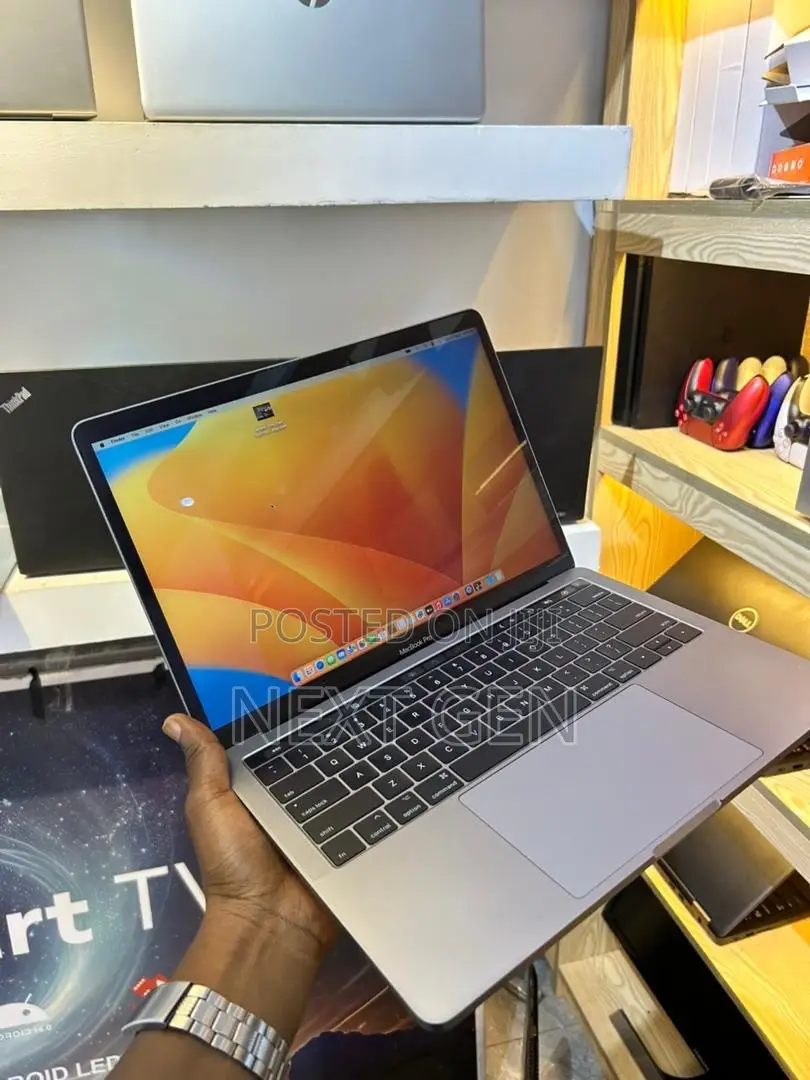 Laptop Apple MacBook Pro 2017 16GB Intel Core i5 SSD 512GB