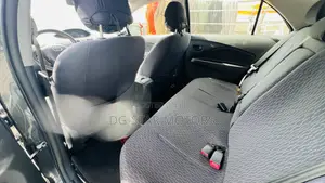 Toyota Yaris 2012 Gray