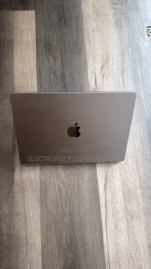 Laptop Apple MacBook Pro 2021 M1 16GB Apple M1 Pro SSD 512GB