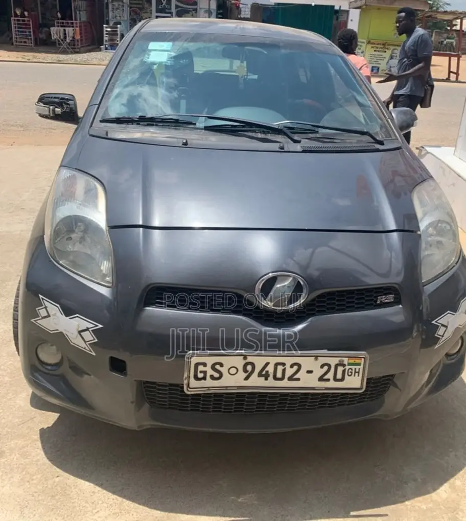 Toyota Vitz 1.5 FWD 3dr 2016 Gray
