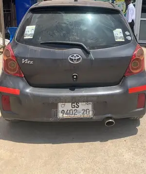 Toyota Vitz 1.5 FWD 3dr 2016 Gray