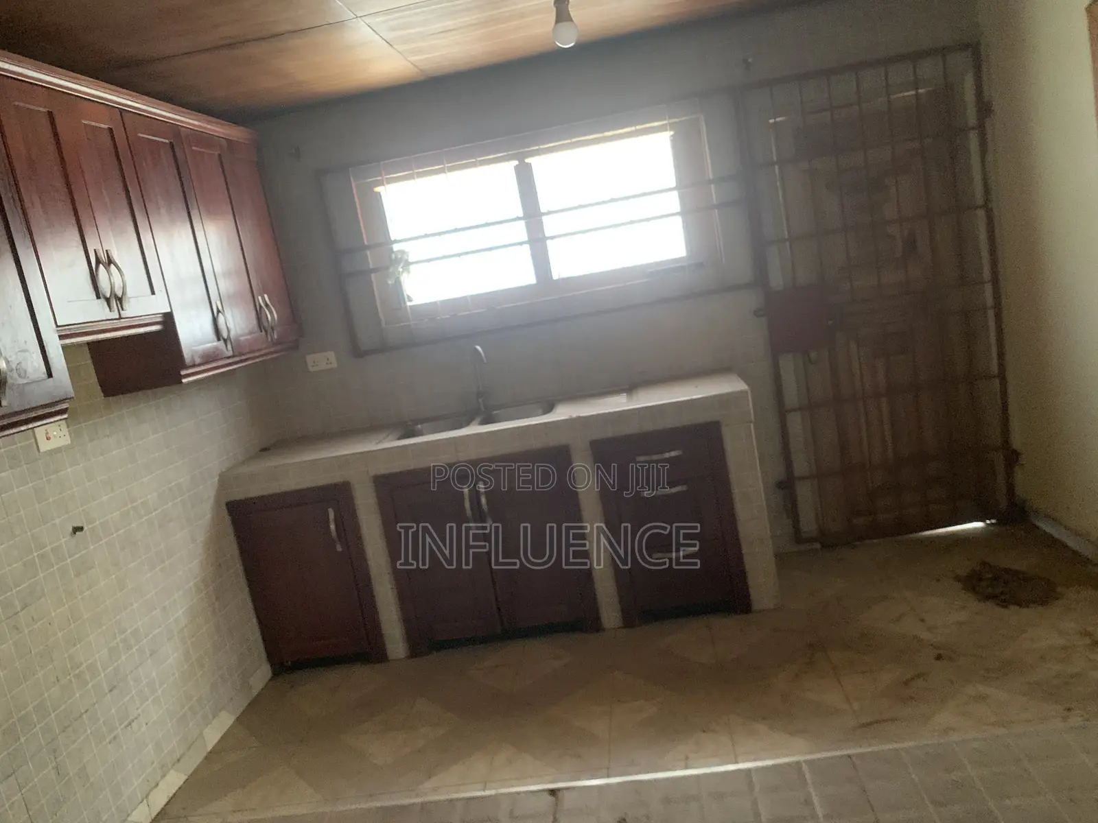 3bdrm House in Nanakrom, Botwe, East Legon for rent