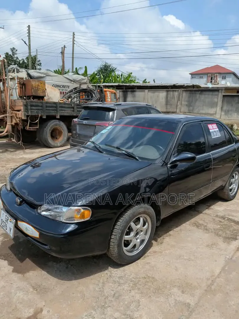 Toyota Corolla 2002 Black