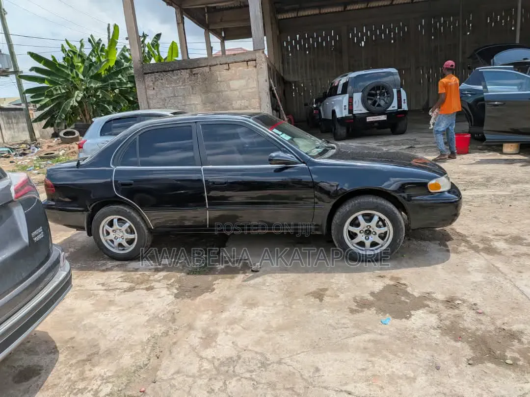 Toyota Corolla 2002 Black