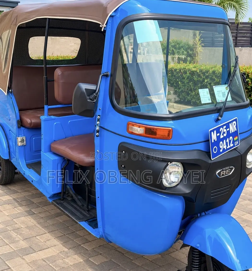 Bajaj RE 2025 Blue